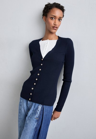 sandro CARDIGAN GABRIELLE BOUTONS - Strickjacke - marine
