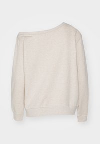 Hellbeige Off-Shoulder-Sweatshirt mit langen Ärmeln, gerippten Bündchen und Saum. Hergestellt aus weichem Stoff mit einer glatten Textur.