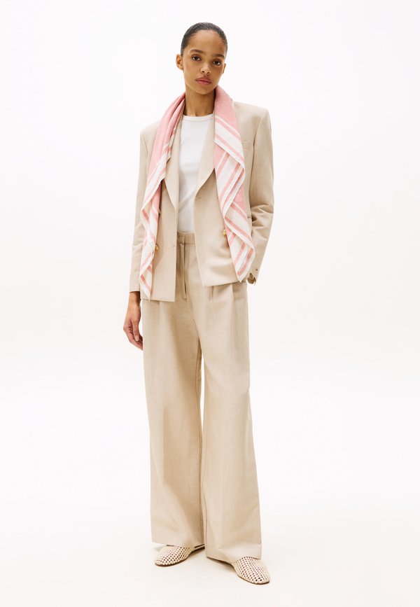 ELEVATED CHIC TEXTURE SQUARE - Foulard - beige