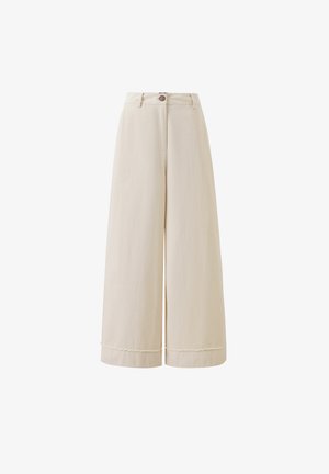 Brede broek in beige katoenstof met een gladde textuur, voorzien van een sluiting met een knoop aan de voorkant en een onbewerkte zoomafwerking.