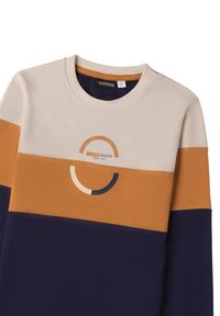 Baumwoll-Sweatshirt mit langen Ärmeln in einem cremefarbenen, orangefarbenen und marineblauen Farbblockdesign, das ein rundes Logo "DOVER DOCKS" auf der Vorderseite trägt.