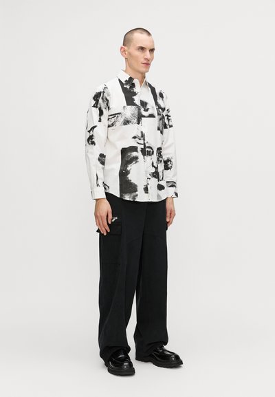 Kidsuper COLLAGE FACES BUTTON UP  - Camicia - white