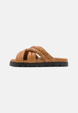 MCM, FLAT - Mules - cognac