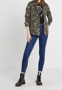 New Look Chaqueta vaquera - green