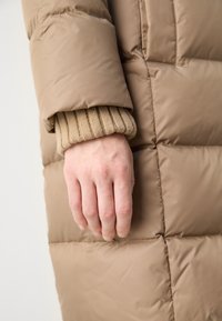 Marc O'Polo Donsjas - soft mocca