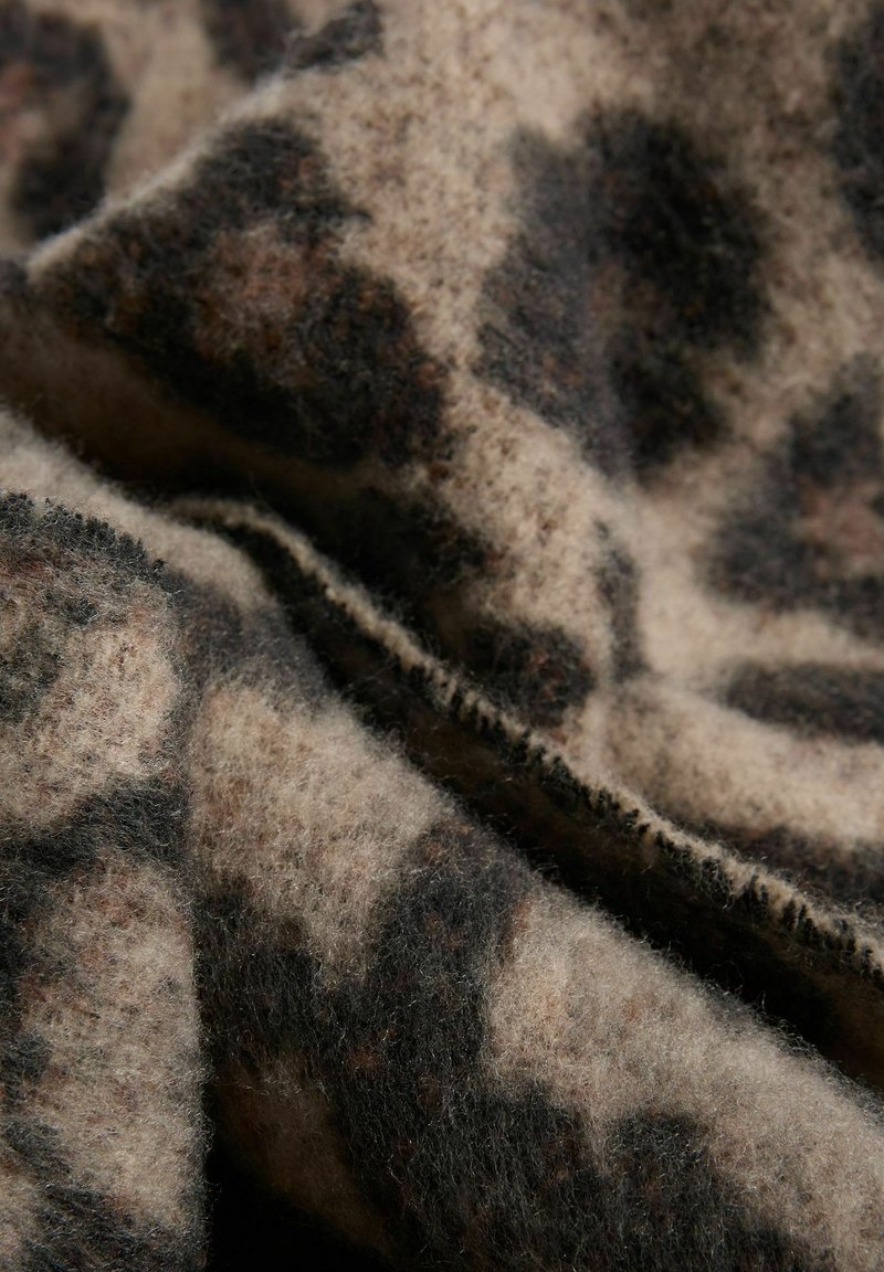 Love Roses BRUSHED Sciarpa dark leopard print/nero