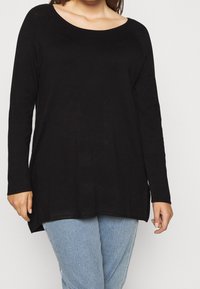 Even&Odd Curvy Stickad tröja - black