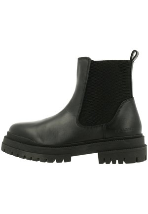 Platform ankle boots - black
