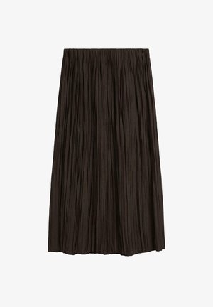 Tmavě hnědá plisovaná midi sukně s elastickým pasem, vyrobená z lehkého materiálu, položena na bílé pozadí.