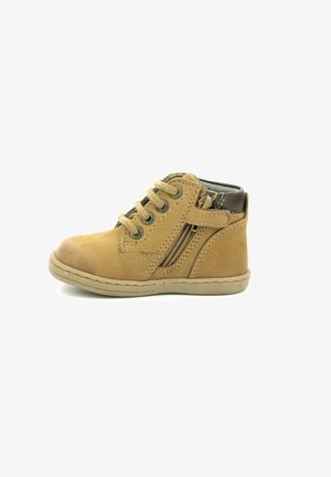 Kickers TACKLAND - Zapatos de bebé - camel