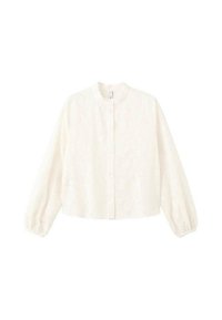 Blusa bianca a maniche lunghe con scollatura rotonda, caratterizzata da un tessuto testurizzato e un design corto. Chiusura frontale con bottoni e polsini arricciati.