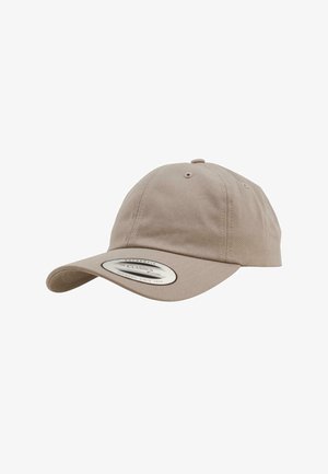 Világos bézs színű, pamutból készült baseball sapka, ívelt napellenzővel és állítható pánttal, elülső részén klasszikus címkével. Sima textúra.