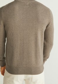 Dobber Strickpullover - brown