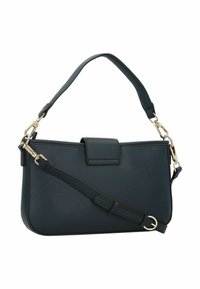 Ciemnozielona torebka ze skóry o fakturowanej powierzchni. Wyposażona w odpinany pasek na ramię oraz złote okucia. Zapięcie na klamrę u góry.
