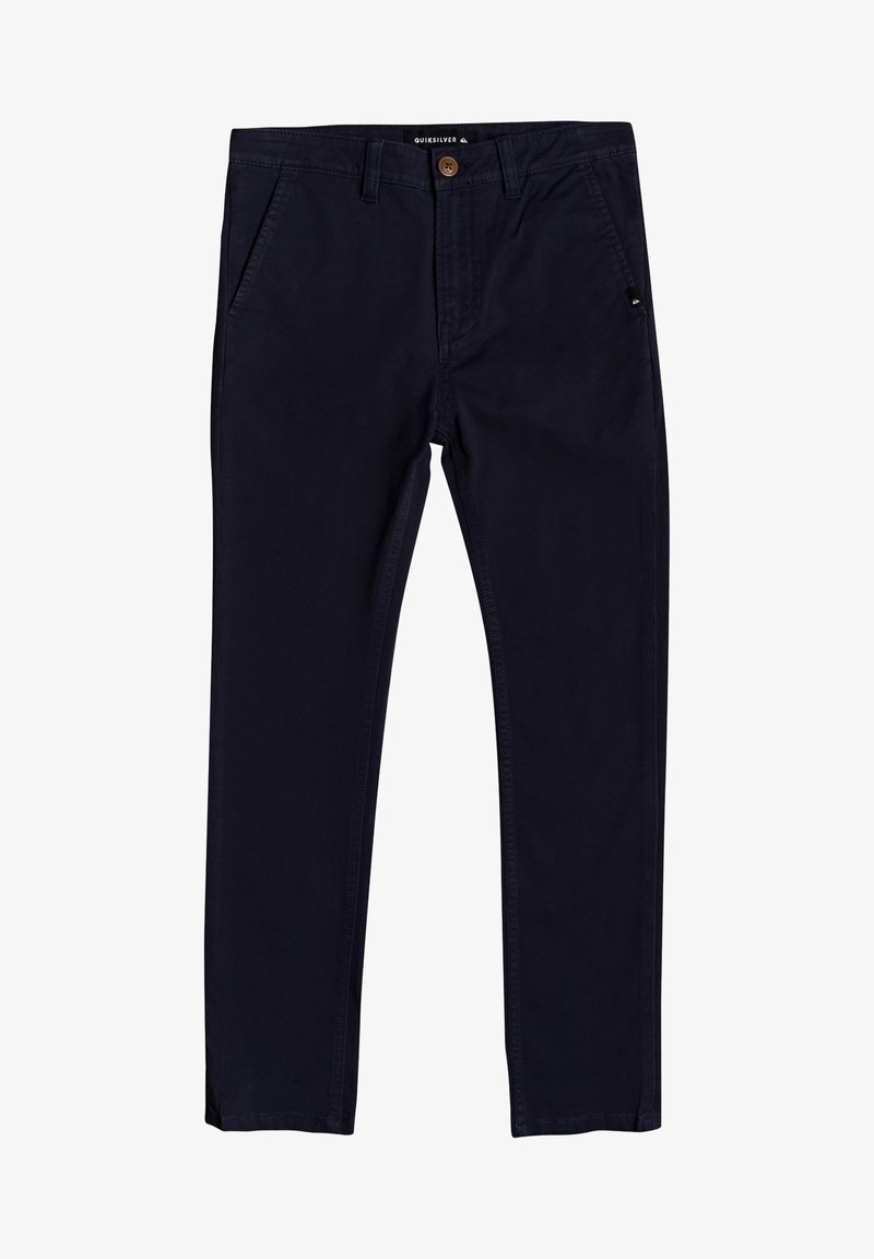 Chinos en coton bleu marine avec une coupe droite, des poches avant, une fermeture à boutons et un branding discret près de la poche.