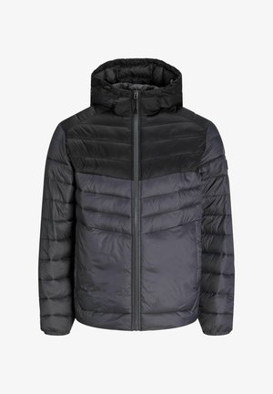 Musta ja tummanharmaa aluskero, jossa on huppu, vetskari ja tikattu muotoilu vaakasuorilla viivoilla eristyksen takaamiseksi.