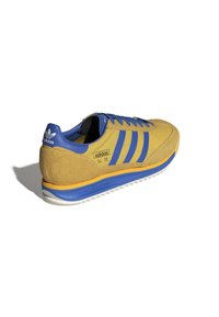 adidas Originals SL 72 RS - Joggesko - utility yellow   bright royal   core white