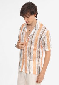Instafab CASUAL LEGEND - Camisa - orange