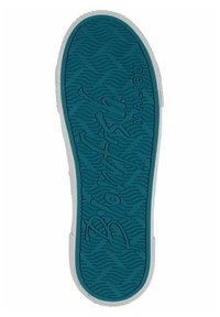 Grönblå gummisula med vågig mönsterstruktur och vit kant. Logotyp präglad över mitten, med ordet "Malibu."