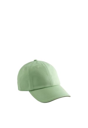 Casquette de baseball en coton vert clair avec une visière courbée et des œillets de ventilation sur la calotte, présentée sur fond blanc.