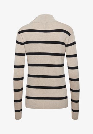 Beige pletený svetr s černými horizontálními pruhy, s vysokým límcem a dlouhými rukávy. Měkká textura a přiléhavý design.