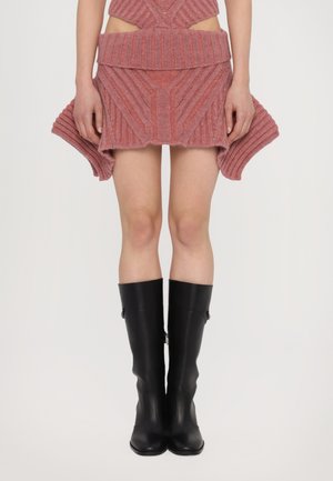 WARRIOR MINI DRESS - Strickkleid - blush