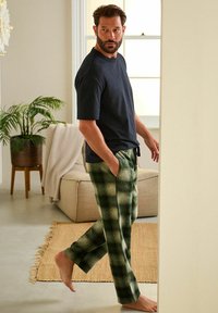 Next REGULAR FIT - COSY BRUSHED SET - Nachtwäsche Set - black green check