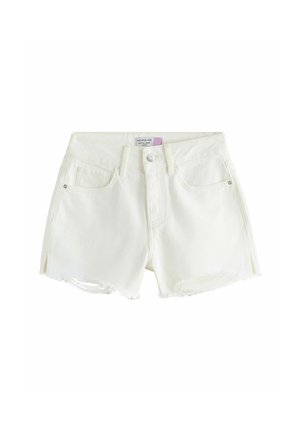 Shorts en denim blanc usé avec poches avant, passants pour ceinture, fermeture à bouton et glissière, et petites fentes latérales.