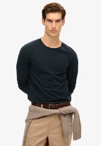 Superdry & Co ESSENTIAL niebieski