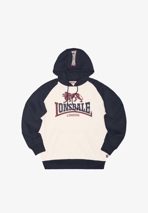 Sudadera con capucha con mangas y capucha de color azul marino, cuerpo color crema, texto "Lonsdale London" y un logo de león en el pecho, además de un logo en la capucha.