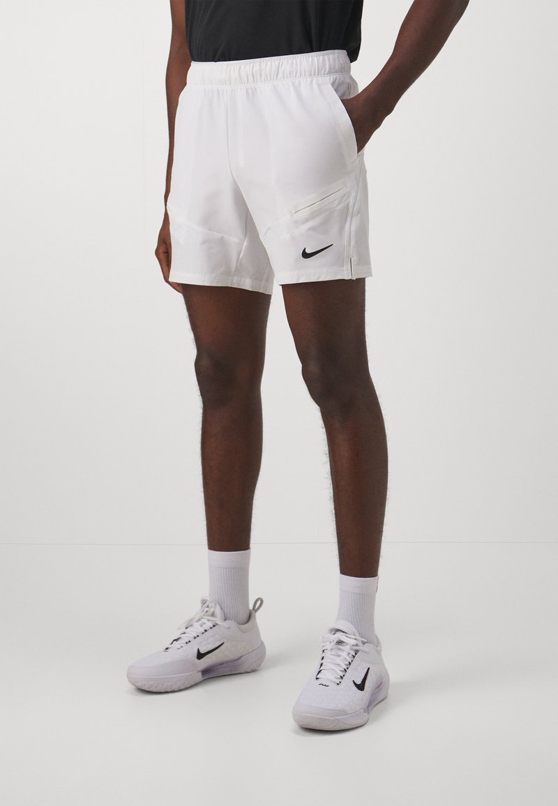 Nike Performance - SHORT - Urheilushortsit - white, Suurenna