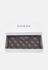 Guess BRENTON ZIP AROUND - Wallet - brown