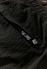 Next SEERSUCKER REGULAR FIT - Plaukimo šortai - black