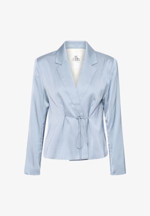 Vaaleansininen satiinijakku, jossa on pitkät hihat, lovikaulus, kietaisusuunnittelu ja säädettävä vyötärönauha. Sujuva pinta ja vähäiset saumat.