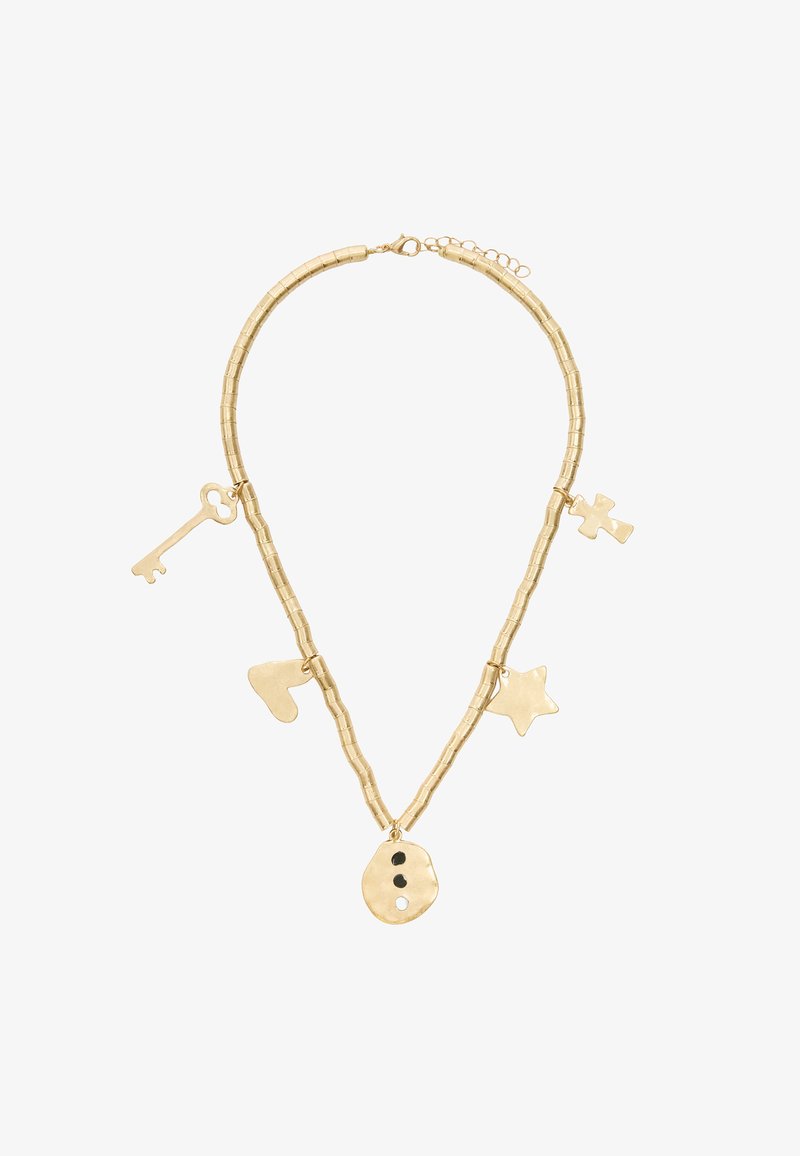 Złota naszyjnik z koralikowym łańcuchem, z centralnym wisiorkiem i czterema dekoracyjnymi charmsami: gwiazda, serce, klucz i okrągły kształt.