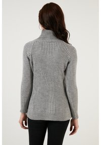 LELA REGULAR FIT - Pulover - grey