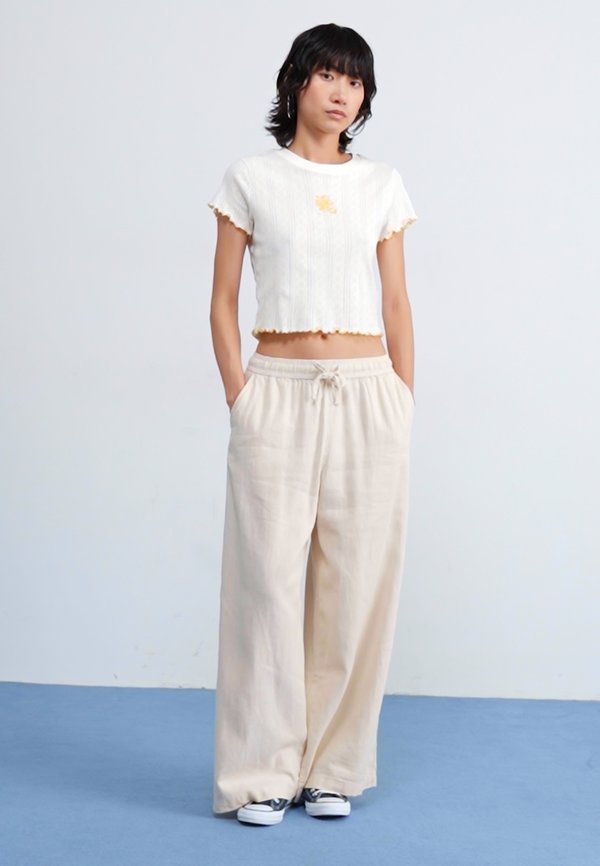 LEKEITIO BREAK MID PANT - Trousers - parchment2