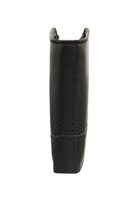 Portefeuille en cuir noir avec une finition texturée, au design vertical mince et avec des coutures visibles le long des seams. Ouverture en haut sans détails matériels.