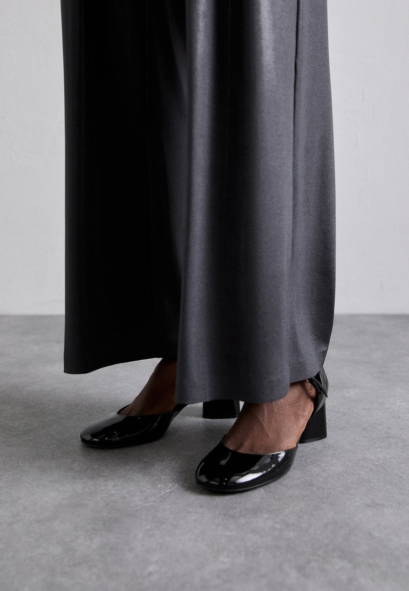 Sergio Rossi Klasické lodičky - nero