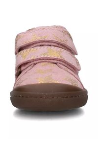 Scarpa per bambini rosa con stelle dorate glitterate, suola marrone e due cinturini regolabili in velcro sulla parte superiore.