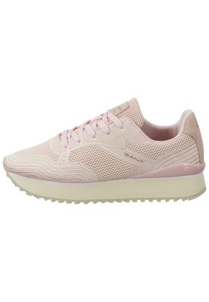 Helle rosa Netzsneaker mit strukturiertem Design, abgerundeter Zehenpartie, passenden Schnürsenkeln und einer hellen Sohle. Akzentdetails an der Ferse und dem Logo.