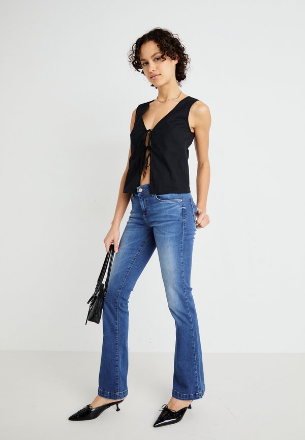 FALLON MID RISE BOOTCUT - Bootcut jeans4