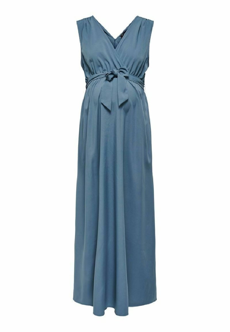 Robe maxi de maternité sans manches bleu avec décolleté en V et nœud à la taille, présentant des plis sous la poitrine pour plus d'élasticité et de confort.