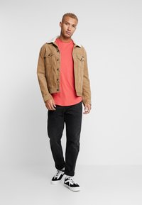 Only & Sons ONSMATT LIFE LONGY TEE  - T-shirt básica - cranberry