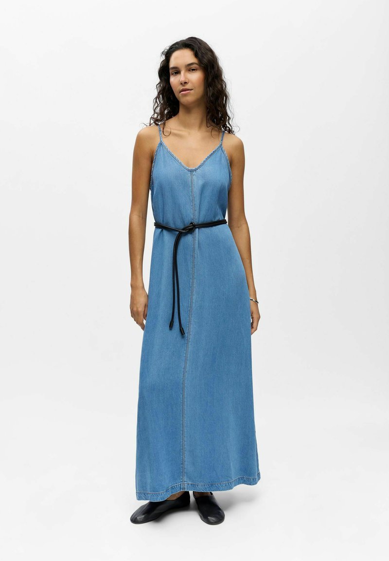 princess polly baby blue dress Sky Blue Dress What Color Shoes What Color Shoes To Wear With A Floral Dress?  Ever- main image 1