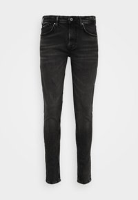 Jeans in denim nero a taglio slim con cinque tasche, chiusura a bottoni e leggera sfumatura sulla parte anteriore e sui fianchi, su uno sfondo bianco semplice.