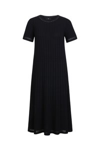 Crna haljina od rebrastog pletenog materijala s okruglim izrezom. Kratki rukavi i suptilne horizontalne pruge, s perforiranim detaljima duž rubova.