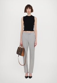 MICHAEL Michael Kors - RUTHIE  - Geantă de mână - BROWN Imagine miniatură 1