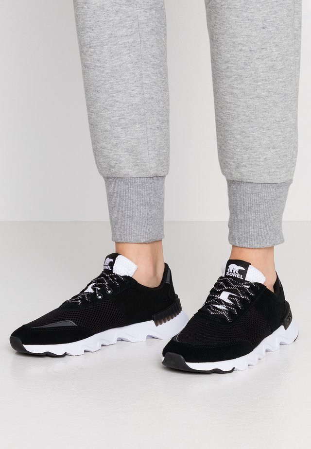 KINETIC LITE LACE - Sneakersy niskie - black