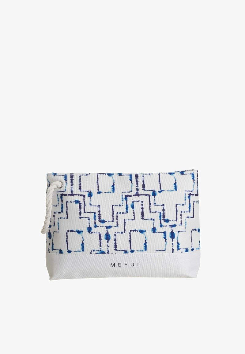 Pochette in cotone multicolore con motivo geometrico astratto blu, base bianca e coulisse in corda. Presenta il logo MEFUI sul fronte.